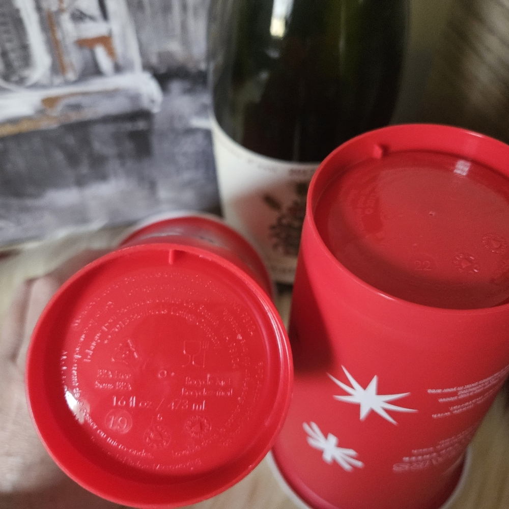 Starbucks NWOT Holiday Reusable Cups 25th Anniversary & 2019 limited edition - Picture 5 of 9